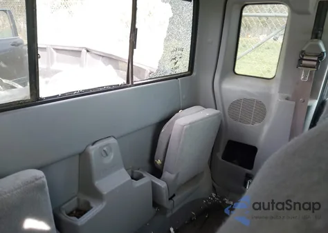 1999 Mazda B3000 Se/Tl z USA, uszkodzony, nr VIN 4F4YR16V8XTM42607